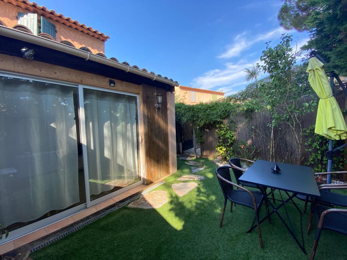 Agreable Studio Proche Sttropez Piscine Et Tennis Gassin Exterior foto